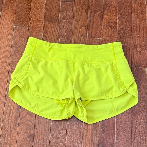 Bundle of (7) lululemon Speed Up Women's Shorts - Size 4 - Picture 4 of 8
